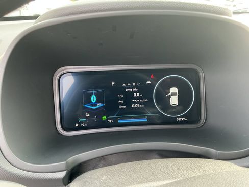 Used 2023 Hyundai Kona SE w/ Cargo Package FWD image 8