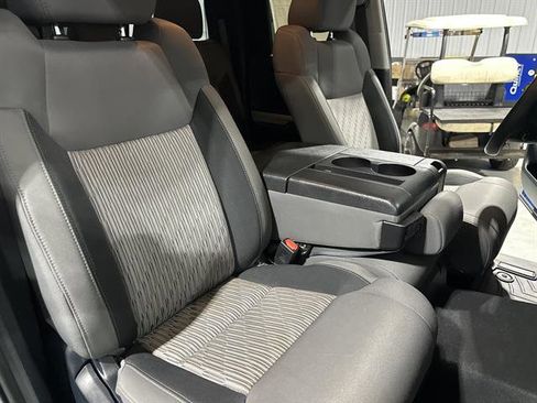 Used 2017 Toyota Tundra SR5 image 17