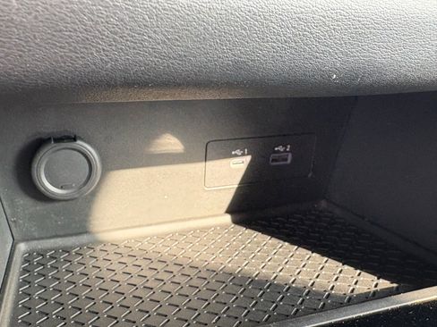 Used 2024 Nissan Pathfinder SV image 22