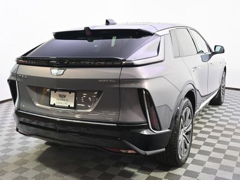 New 2025 Cadillac Lyriq Luxury image 6