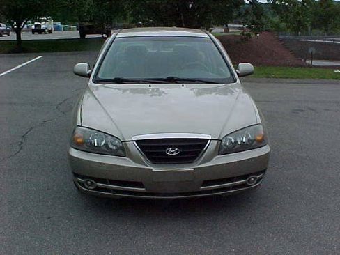 Used 2005 Hyundai Elantra GLS FWD image 3