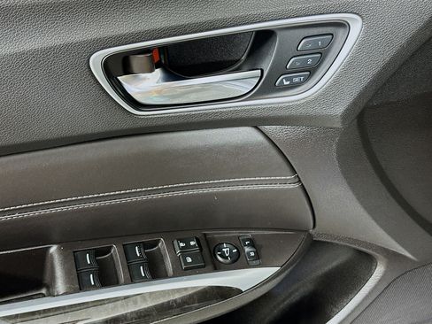 Used 2018 Acura TLX V6 SH-AWD w/ Technology Pkg image 15
