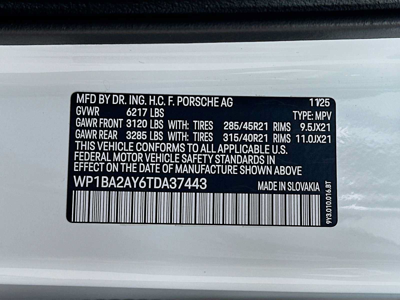 Used 2026 Porsche Cayenne Coupe AWD/4WD image 33