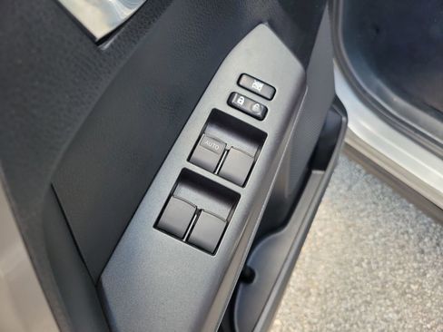 Used 2018 Toyota RAV4 XLE FWD image 14