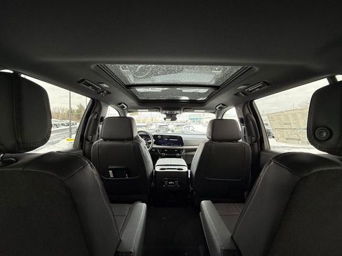 New 2025 Chevrolet Tahoe High Country image 27