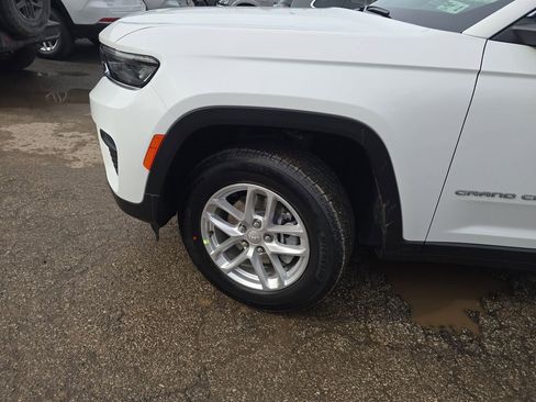 New 2026 Jeep Grand Cherokee Laredo X AWD/4WD image 8