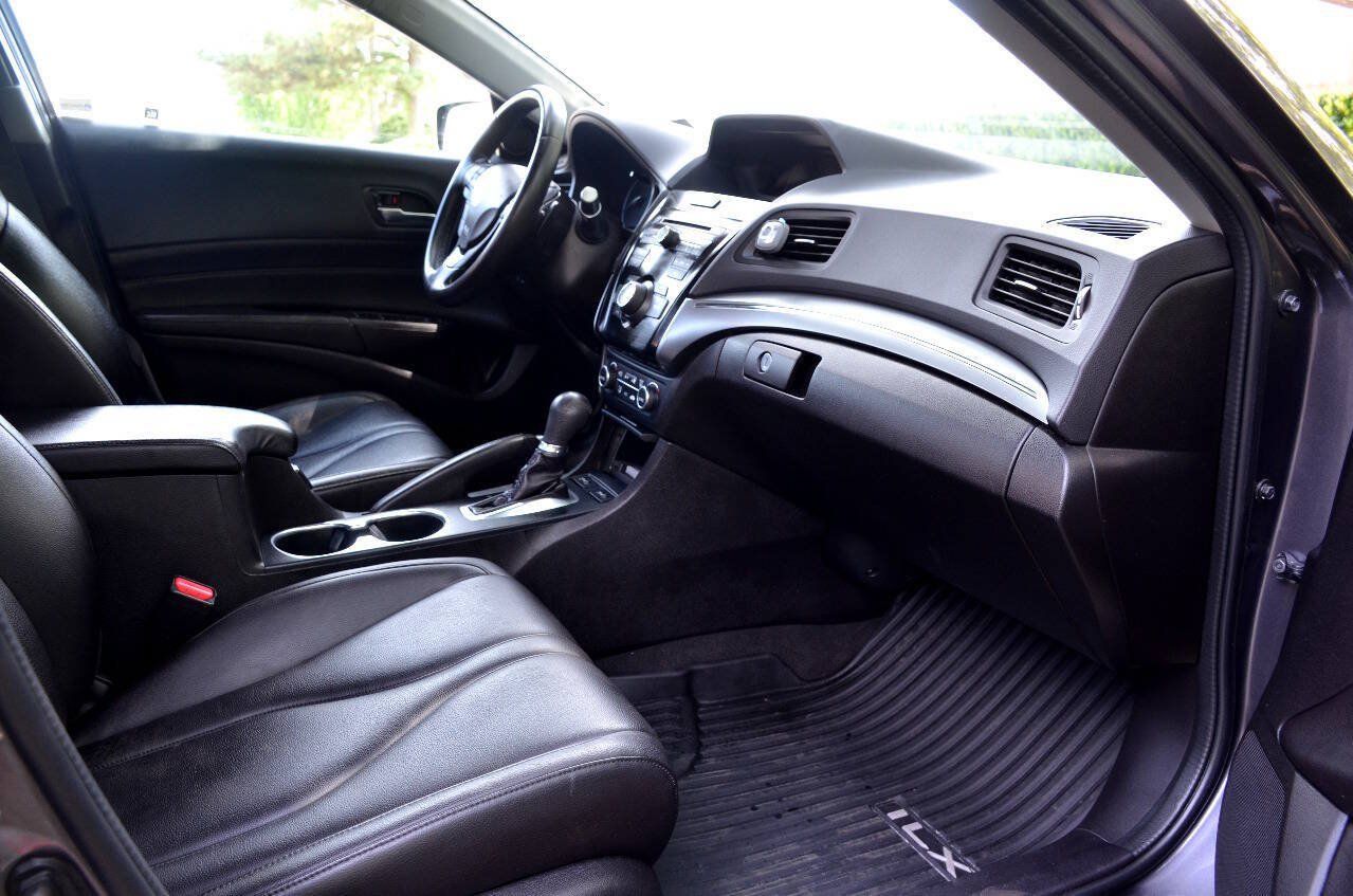 Used 2019 Acura ILX FWD image 10
