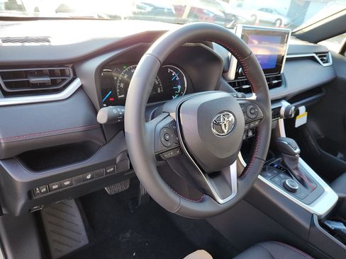 New 2025 Toyota RAV4 SE image 11