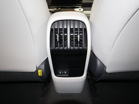 Used 2025 Hyundai Kona SEL image 29