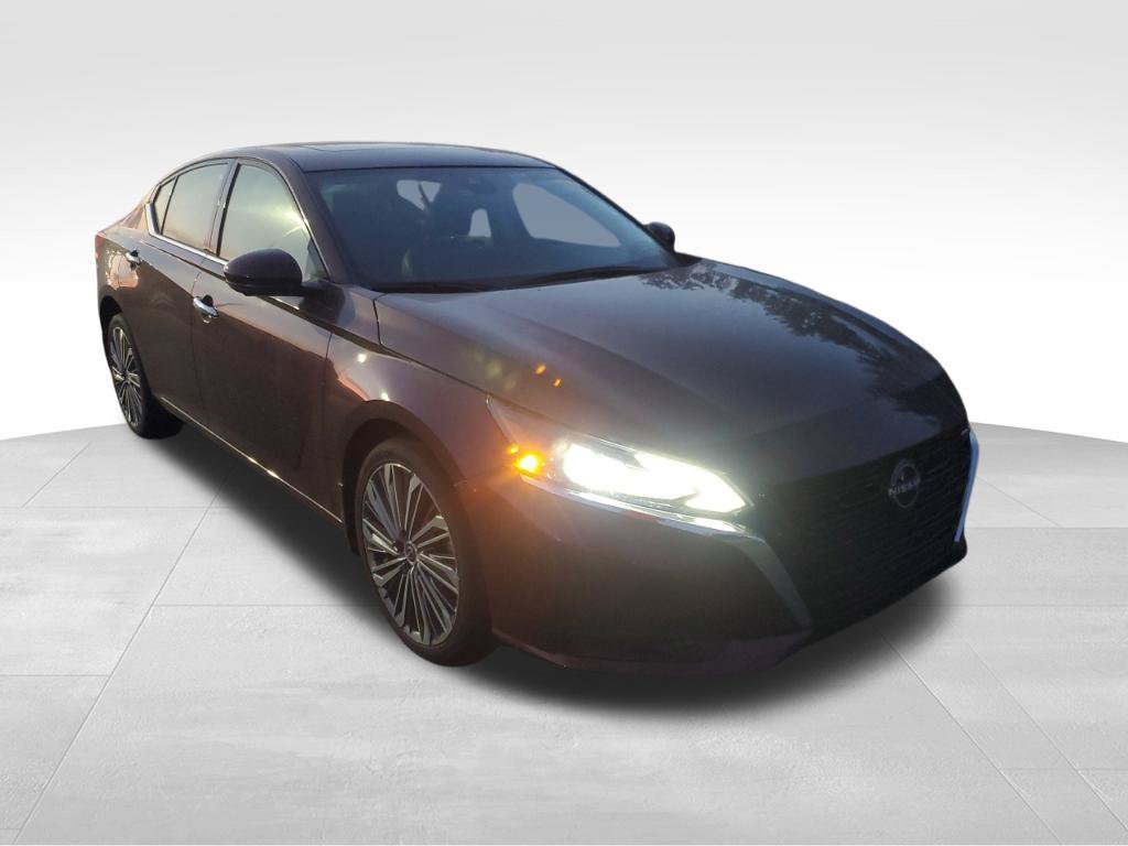 Used 2023 Nissan Altima 2.5 SL AWD/4WD image 10