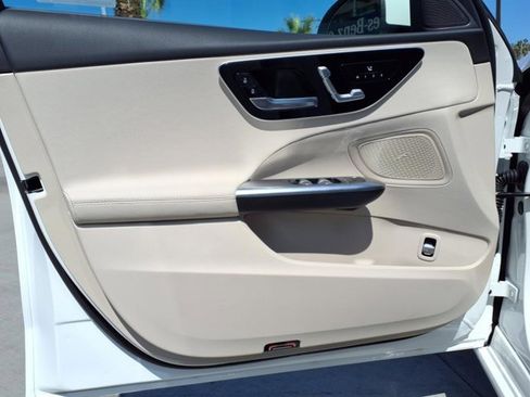 New 2025 Mercedes-Benz C 300 4MATIC Sedan image 12