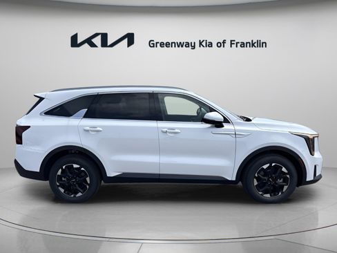 New 2026 Kia Sorento S FWD image 8