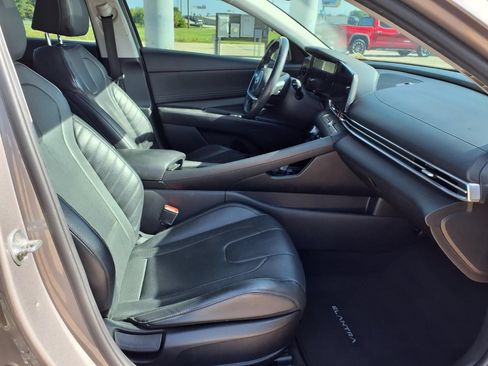 Used 2021 Hyundai Elantra Limited w/ Cargo Package FWD image 21