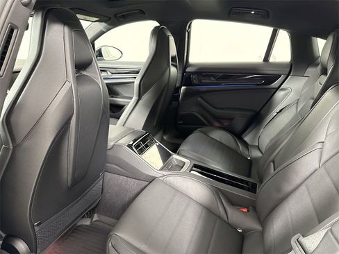 New 2026 Porsche Panamera image 26