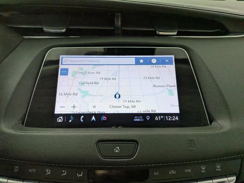 Used 2019 Cadillac XT4 Premium Luxury FWD image 8