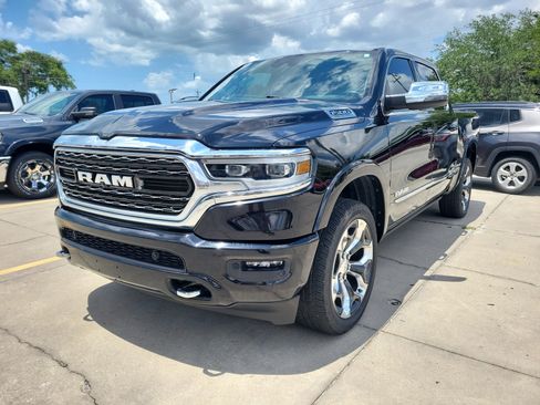 Used 2023 RAM 1500 Limited AWD/4WD image 3