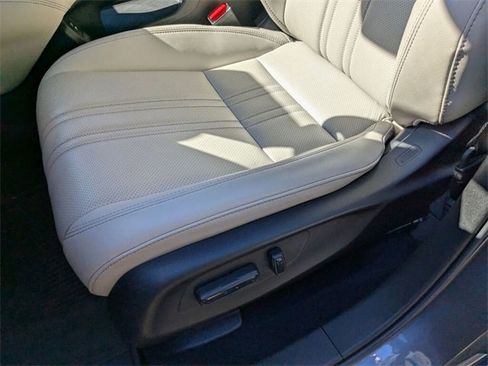 Certified 2024 Honda HR-V EX-L image 28