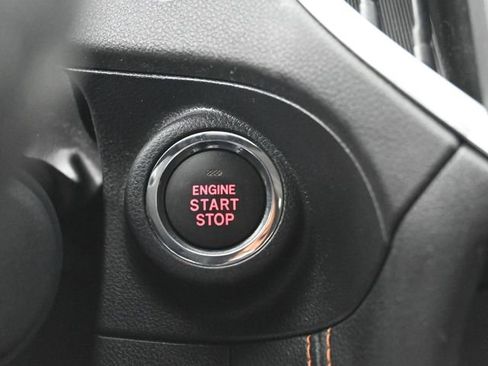 Used 2020 Subaru Crosstrek 2.0i Limited w/ Moonroof Package w/Navigation image 20