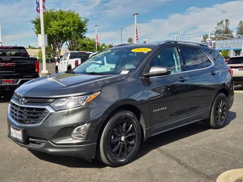 Used 2019 Chevrolet Equinox LT w/ Sun & Navigation Package FWD image 8