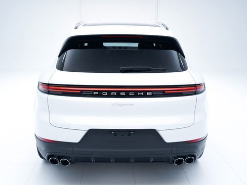 New 2026 Porsche Cayenne image 10