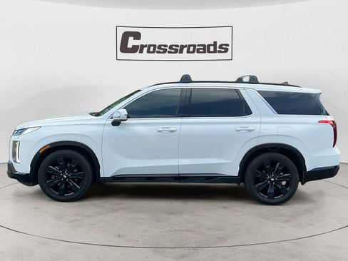 Used 2023 Hyundai Palisade XRT FWD image 2
