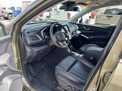 Used 2023 Subaru Ascent Limited image 2
