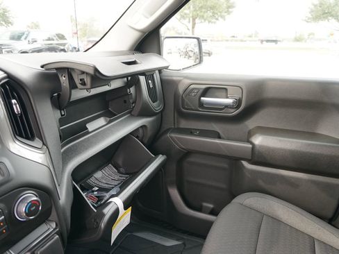 New 2026 Chevrolet Silverado 1500 Custom w/ Turbomax Blackout Package image 33