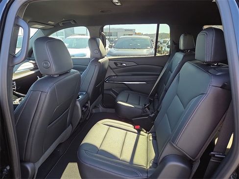 New 2026 Chevrolet Traverse LT w/ Driver Confidence Package image 7