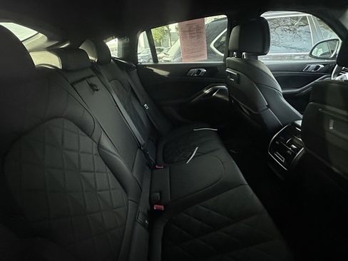 Used 2023 BMW X6 xDrive40i w/ M Sport Package image 7