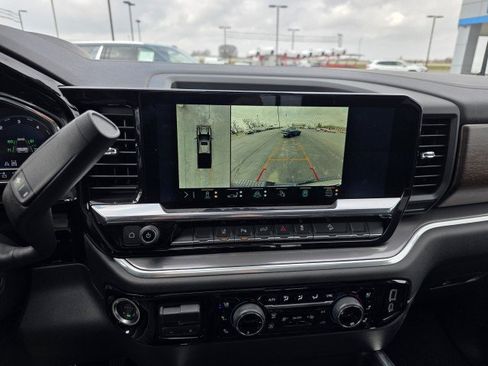 Used 2025 Chevrolet Silverado 2500 High Country w/ High Country Premium Package image 5