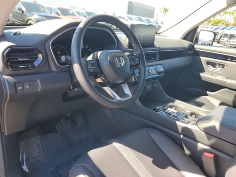 Used 2025 Honda Pilot EX-L image 13