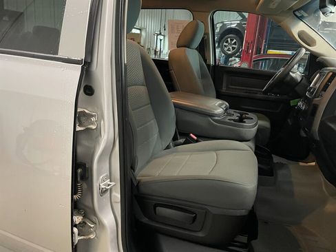 Used 2015 RAM 1500 Tradesman w/ Popular Equipment Group AWD/4WD image 17