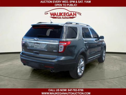 Used 2015 Ford Explorer XLT w/ Equipment Group 202B image 3