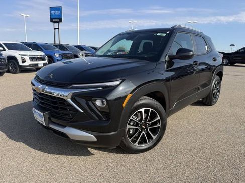 New 2026 Chevrolet TrailBlazer LT w/ Driver Confidence Package image 3