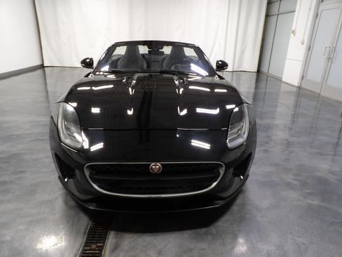 Used 2020 Jaguar F-TYPE Convertible RWD image 2