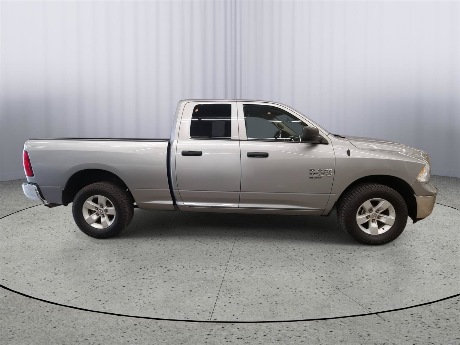 Used 2024 RAM 1500 Classic SLT AWD/4WD image 6
