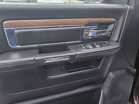 Used 2015 RAM 3500 Laramie image 11