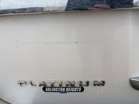 Used 2016 Ford Expedition Platinum image 23