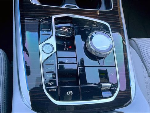 Used 2026 BMW X7 xDrive40i w/ Executive Package image 24