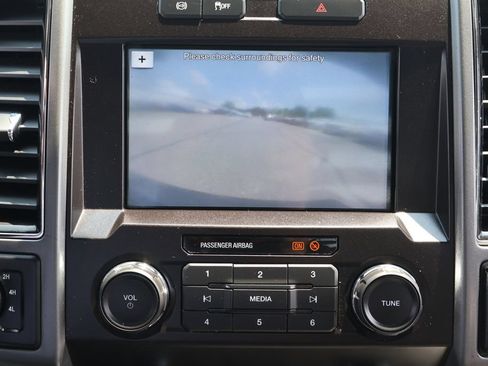 Used 2019 Ford F350 XLT w/ Snow Plow Prep Package AWD/4WD image 12