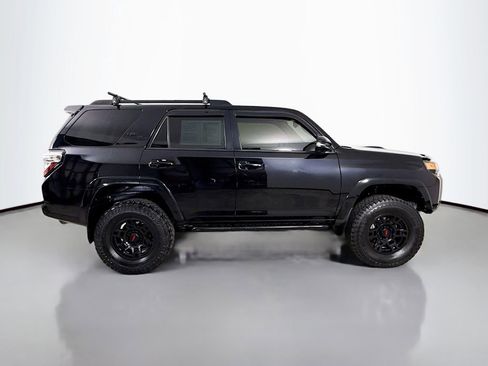 Used 2019 Toyota 4Runner TRD Off-Road Premium AWD/4WD image 9