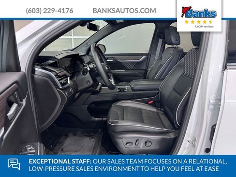 Certified 2024 GMC Acadia Denali w/ Super Cruise Package AWD/4WD image 9