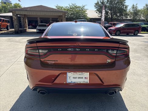 Used 2022 Dodge Charger Scat Pack RWD image 6