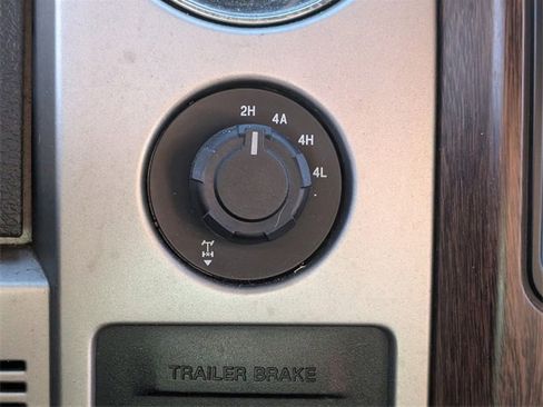 Used 2013 Ford F150 Lariat w/ Luxury Equipment Group image 21