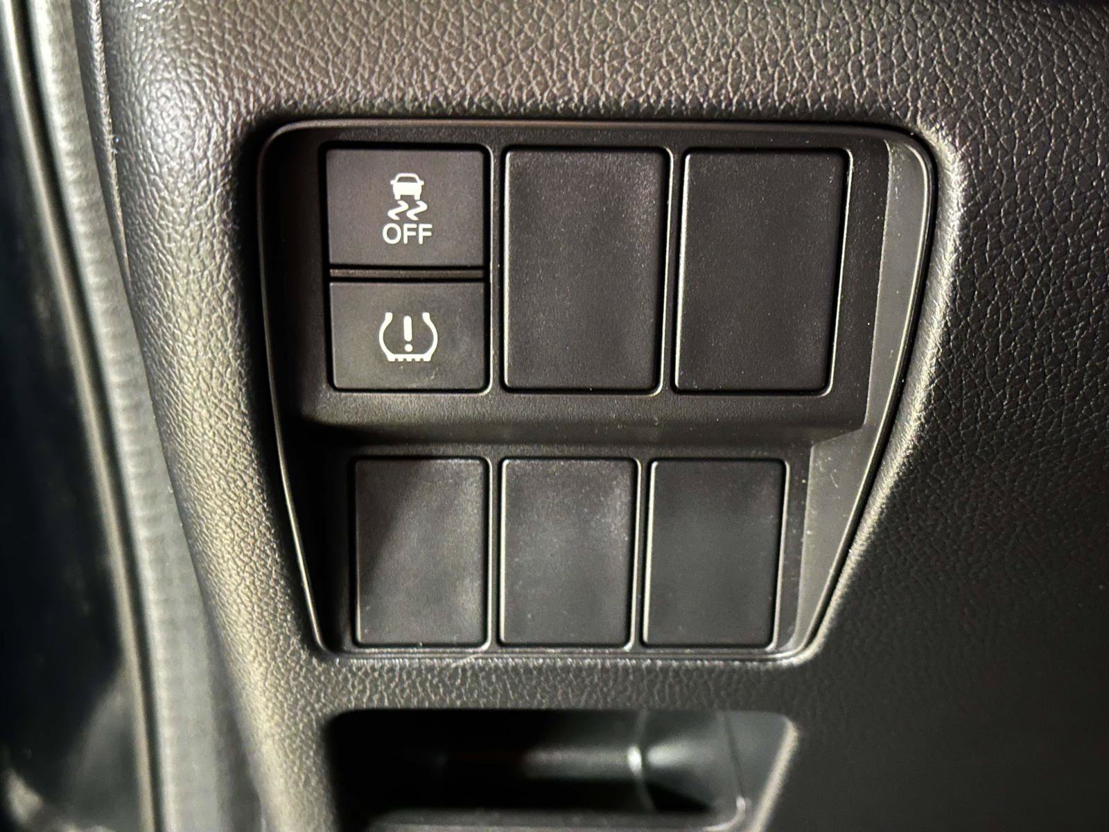 Used 2019 Honda CR-V LX image 19