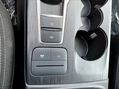 Certified 2025 Ford Escape Active FWD image 17
