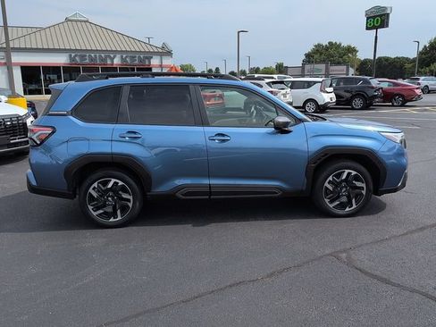 Used 2025 Subaru Forester Limited w/ Popular Package #2 AWD/4WD image 8