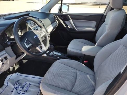 Used 2018 Subaru Forester 2.5i Premium w/ All-Weather Package AWD/4WD image 11