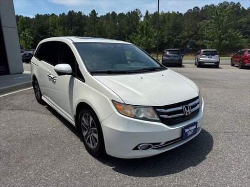 Used 2014 Honda Odyssey Touring image 3