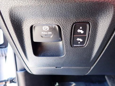 Used 2024 RAM 1500 Limited AWD/4WD image 18